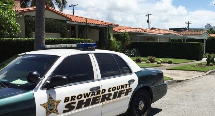 Dos menores muertos y otros tres heridos de gravedad en atropello en Florida