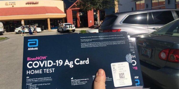 Miami-Dade distribuye pruebas de Covid-19 gratis