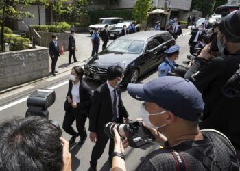 El cuerpo de Shinzo  Abe llegó a Tokio, Japón llora al exmandatario