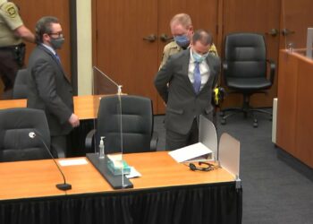 Más de 20 años de prisión a Chauvin por violar derechos civiles de George Floyd