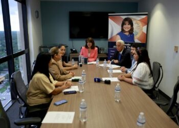 Más de 20 senadores de EEUU urgen a Biden a extender el TPS para venezolanos