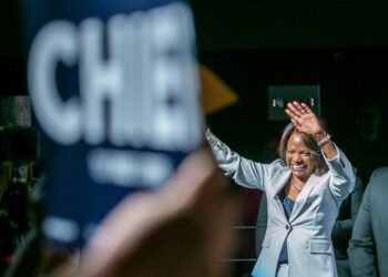 Congresista Val Demings participó de la celebración de la independencia de Venezuela