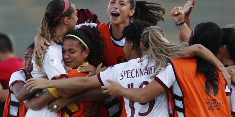 Deyna Castellanos guío a Venezuela y obtiene victoria sobre Uruguay en la Copa América