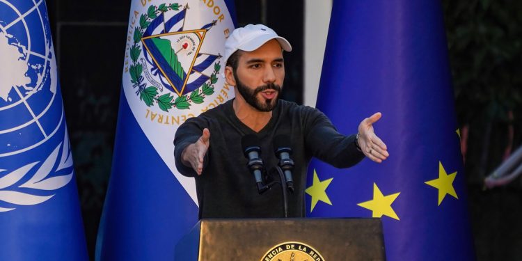 Bukele critica a medios internacionales por su apuesta al bitcóin