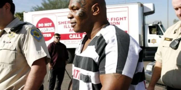 Acusan a Mike Tyson de violación