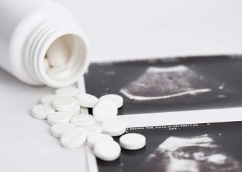 Estados Unidos aprueba la venta de píldora abortiva en farmacias