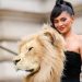 Kylie Jenner luce una cabeza de león en la París Fashion Week