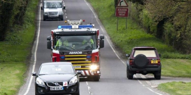 Ley Move Over en Florida: ¿Cómo evitar puntajes negativos en la licencia?