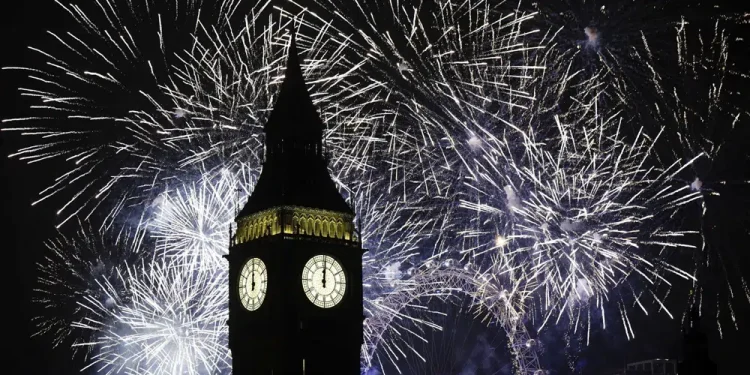 El mundo dio la bienvenida a 2023