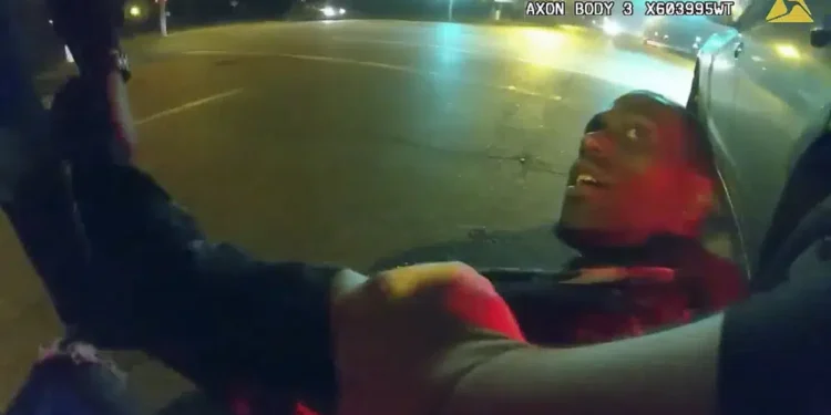 Sancionan a otro policía de Memphis por caso de Tyre Nichols