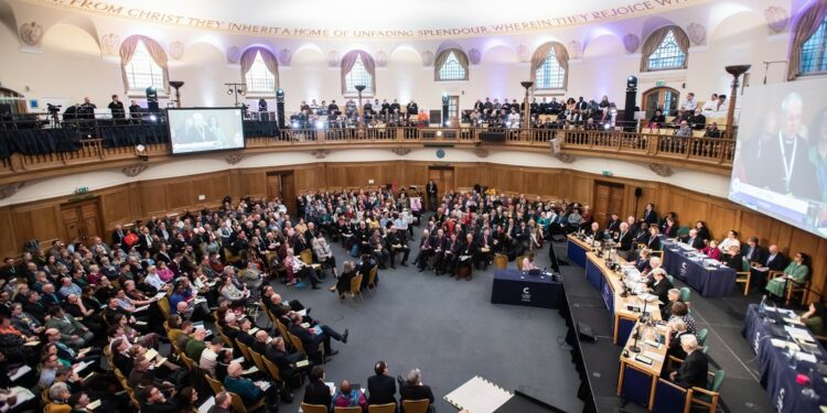 Iglesia de Inglaterra otorga su «bendición» a parejas homosexuales