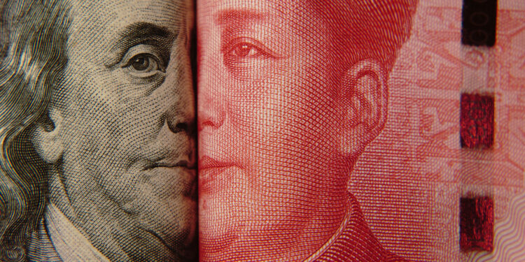 ChatGPT predice el fin del dominio del dólar como moneda global