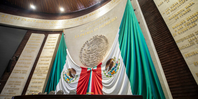 Congreso de Ciudad de México aprobó licencia por dolores menstruales