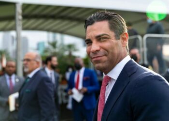 Alcalde de Miami podría tener aspiraciones a la presidencia