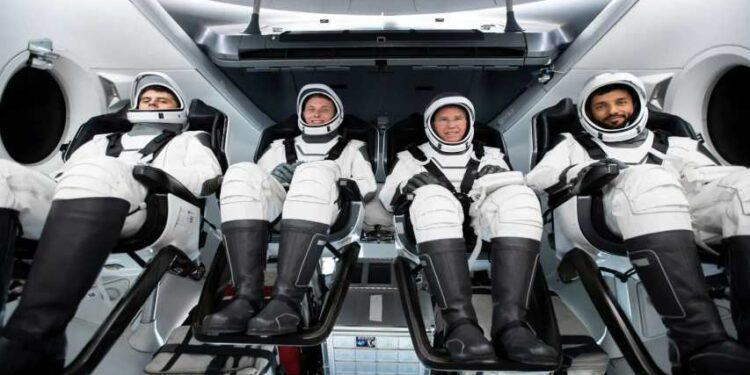 Postergan lanzamiento de misión Crew-6 a la estación espacial
