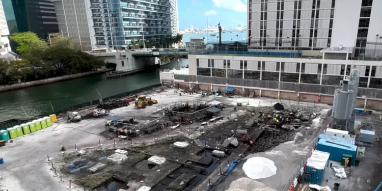 Encuentran tesoro arqueológico durante la construcción de un nuevo edificio en Miami