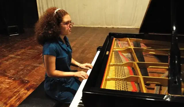 Niña venezolana cautiva a Alemania con sus tonadas