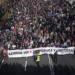 Multitudinaria marcha en Madrid para pedir más apoyo al sector salud