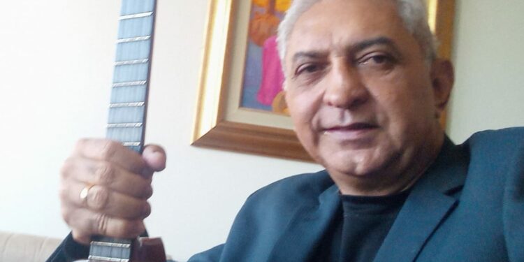 León Magno Montiel celebró su cumpleaños con gaitas