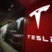 Tesla retira autos por problemas en la conducción autónoma