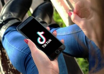 Promueven erradicar Tiktok de las escuelas y universidades de Florida