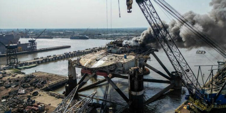 Plataforma petrolera se incendió al sur de Alabama