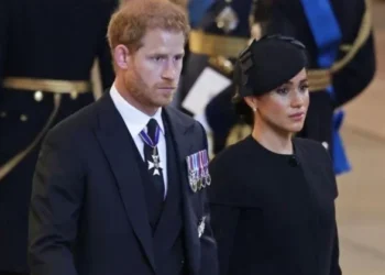 Duques de Sussex aún no confirman asistencia a la coronación del rey Carlos III