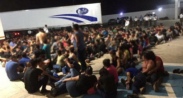 México encuentra a más de cien niños migrantes abandonados