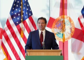DeSantis sobre caso Trump: “No sé qué implica pagar por silencio a una estrella porno”