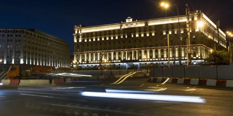 Rusia acusa de espionaje a periodista de Wall Street Journal