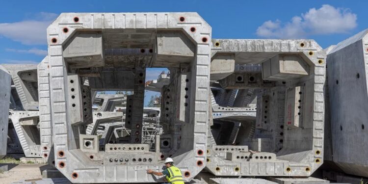 Entrega del proyecto Signature Bridge en Miami retrasada hasta 2027