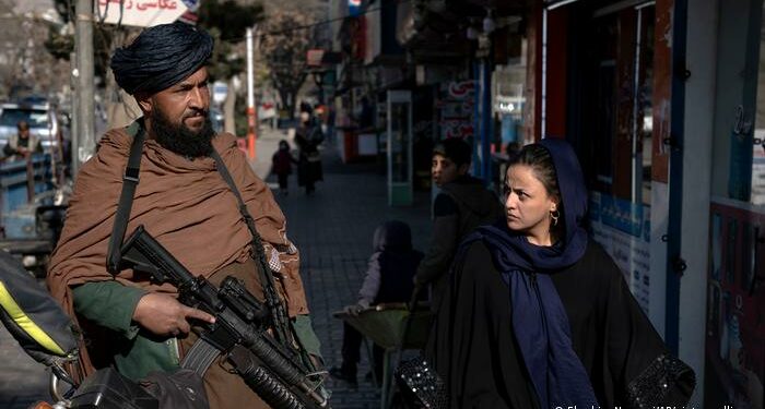 UE sanciona a funcionarios y entidades de seis países por violencia contra las mujeres