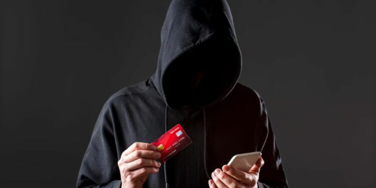 Arrestan a un magnate chino por estafar mil millones de dólares a sus seguidores en internet