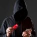 Arrestan a un magnate chino por estafar mil millones de dólares a sus seguidores en internet