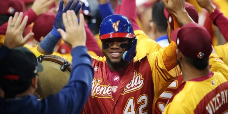 Venezuela termina invicta la primera ronda del Clásico Mundial de Béisbol