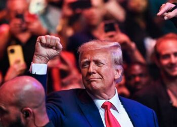 Ovacionan a Trump en evento deportivo en Miami