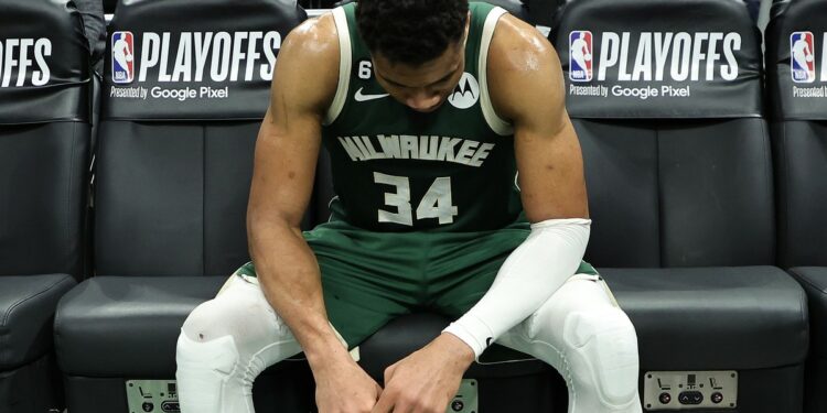 Miami Heat elimina a los Bucks en un partido agónico con prórroga