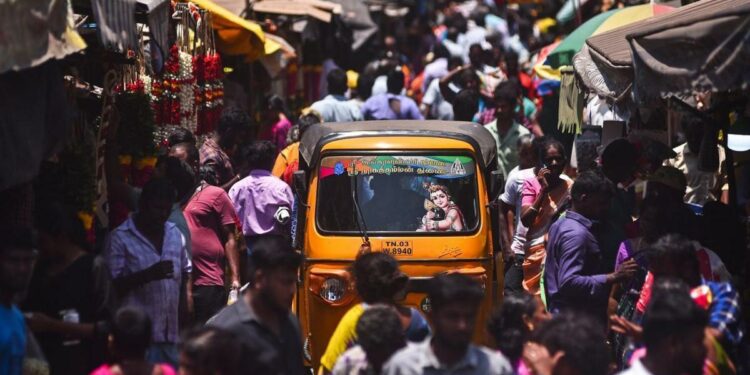 India superó a China y se convirtió en el país más poblado del mundo