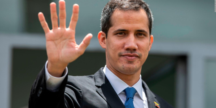 Juan Guaidó viajó a Colombia a pie «a pesar del riesgo»