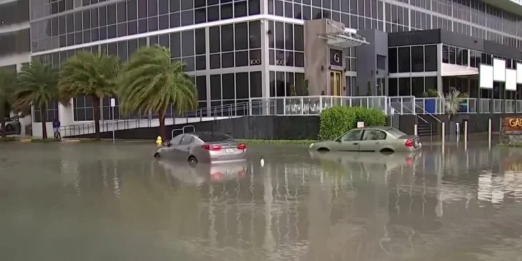Lluvias causaron inundaciones en Miami-Dade y Broward