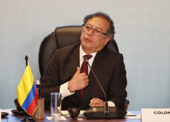 Petro: ¿Mediador venezolano o dilatador de la crisis?