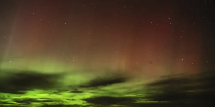 Tormenta solar originó auroras boreales en cielos más al sur
