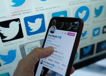 Twitter restableció insignia azul para algunos medios y celebridades
