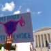 Grupos antiaborto piden al Supremo de EEUU restringir acceso a mifepristona