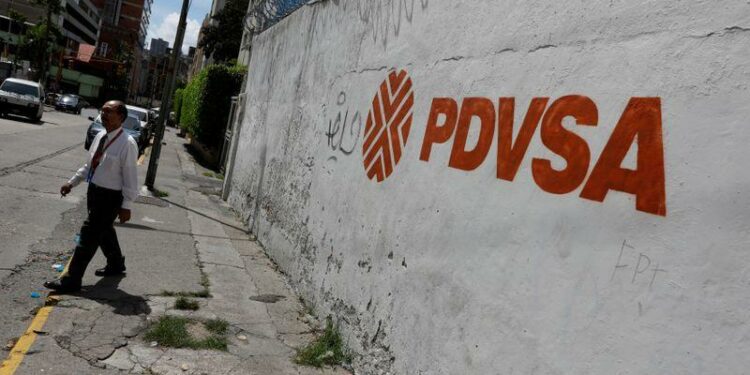 La cruzada anticorrupción busca afianzar en el poder a Maduro, por Antonio De La Cruz