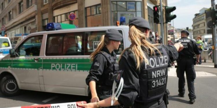 Al menos 50 heridos en Alemania en una colisión de un autocar y un camión cisterna