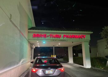 Colas Kilométricas para comprar no solo ocurren en América Latina, por Juan Carlos Esquivel