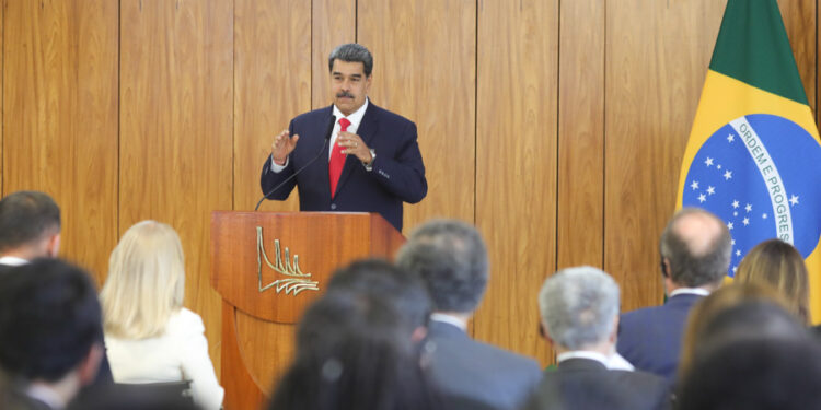 Maduro a Lula: «Venezuela quisiera ser parte de los BRICS»