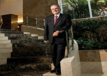 Giuseppe De Pinto gerente campeador, por Por León Magno Montiel