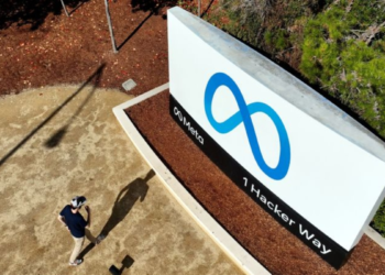 Meta inicia última ronda de despidos